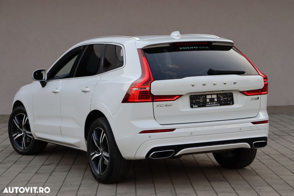 Volvo XC 60 D4 AWD R-Design - 10