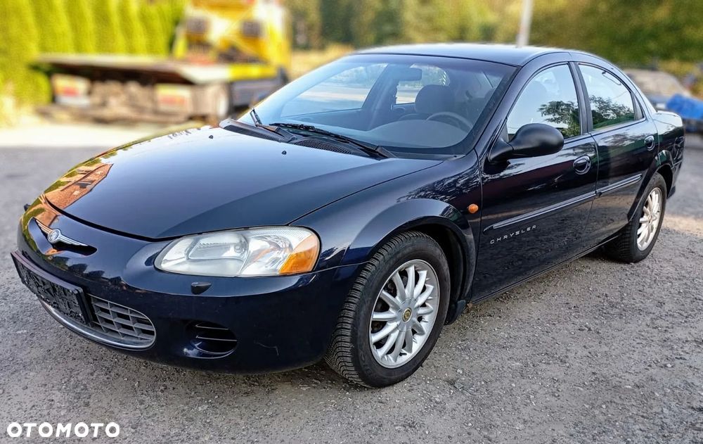 Chrysler Sebring 2001 2.0 benz. na części - 2