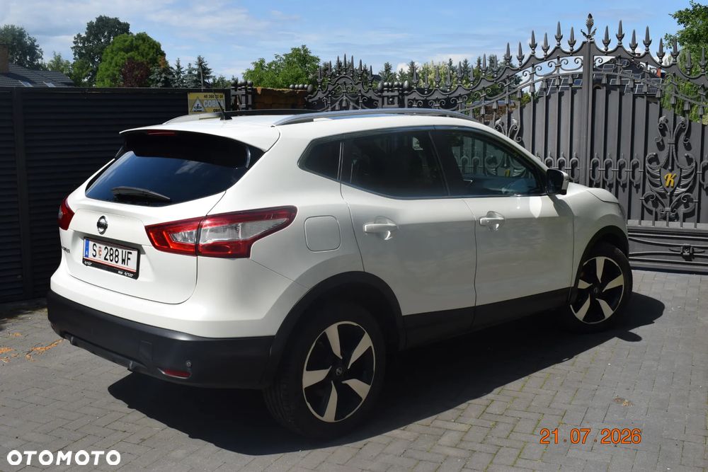 Nissan Qashqai 1.6 DCi Xtronic N-Connecta - 6