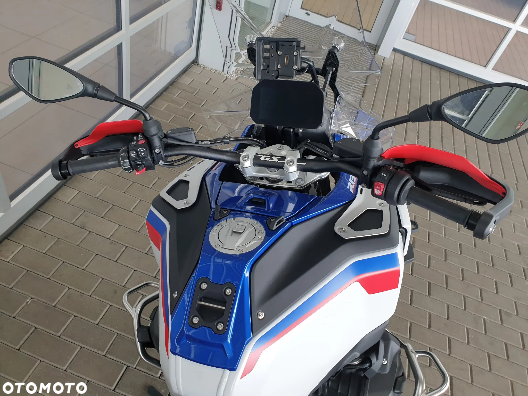 BMW R - 9