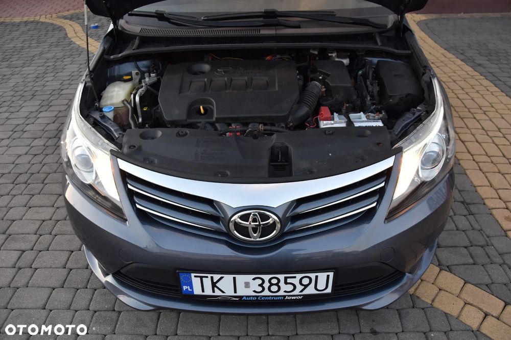Toyota Avensis 1.8 Edition - 18