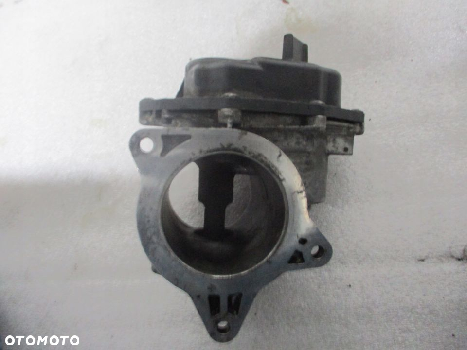 Zawór EGR Audi VW Seat Skoda 2.0 TDI 03L131501AA - 3