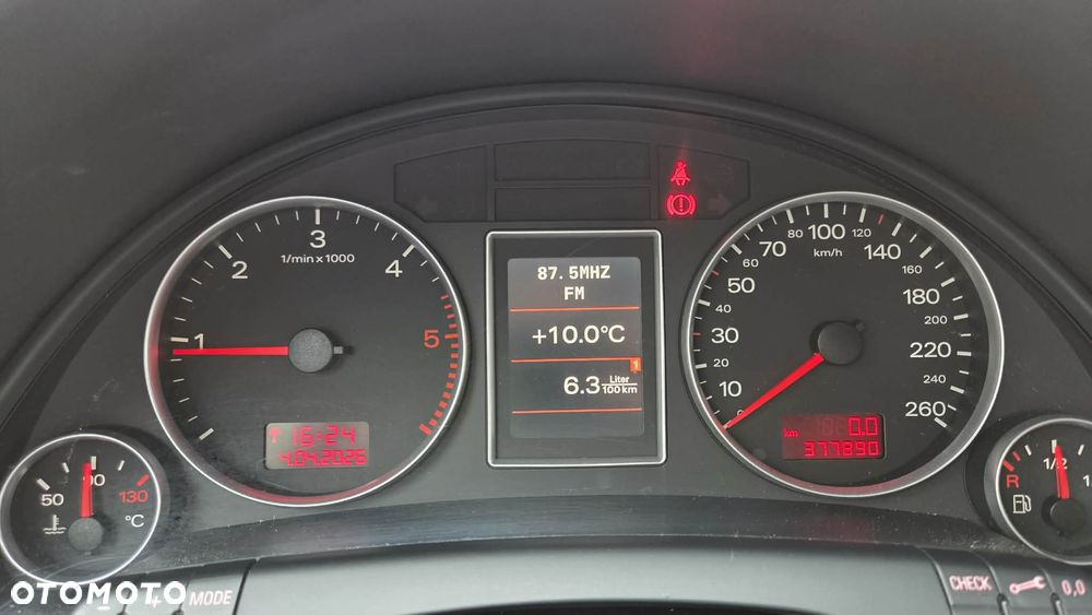 Audi A4 Limousine 2.0 TDI - 11