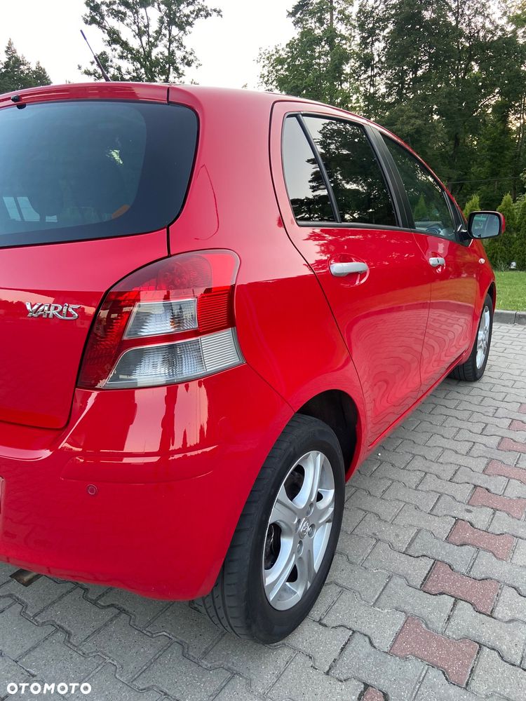 Toyota Yaris 1.33 Prestige - 12