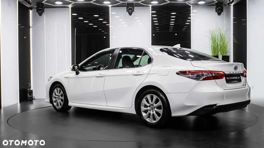 Toyota Camry 2.5 Hybrid Comfort CVT - 5