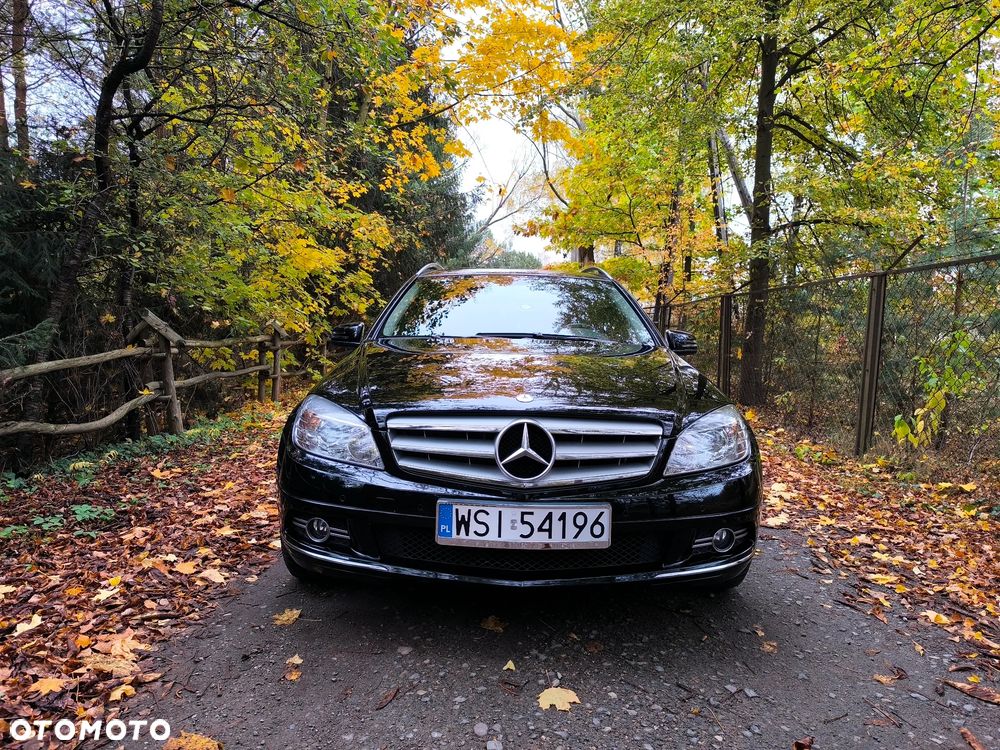 Mercedes-Benz C-Class 2009 photo 2