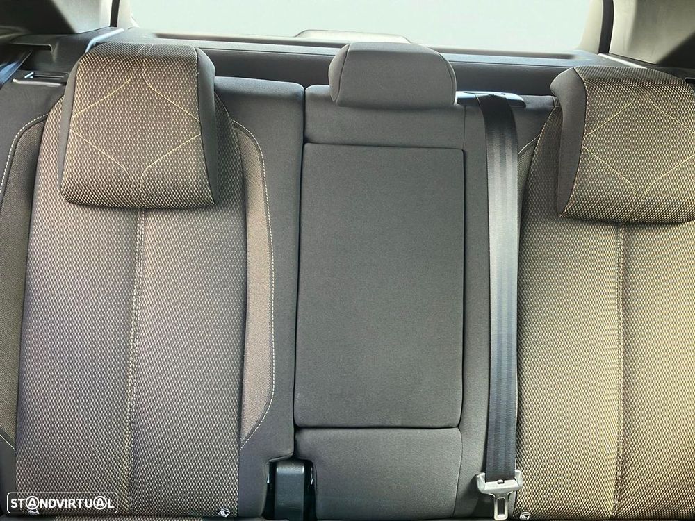 DS DS7 Crossback 1.5 BlueHDi So Chic EAT8 - 18