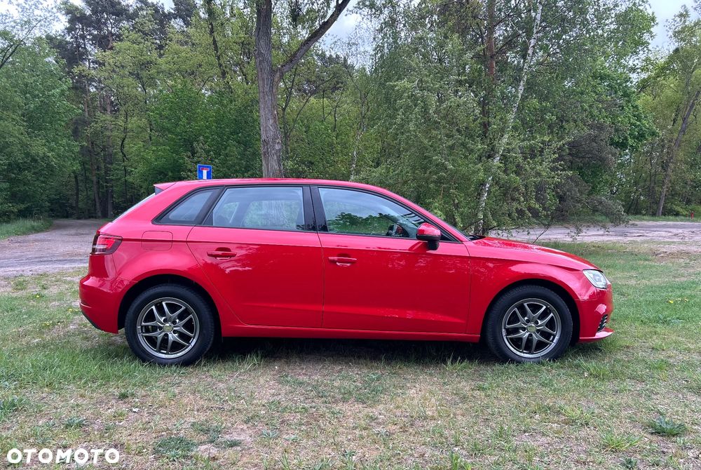 Audi A3 Sportback 1.6 TDI (clean diesel) Attraction - 14