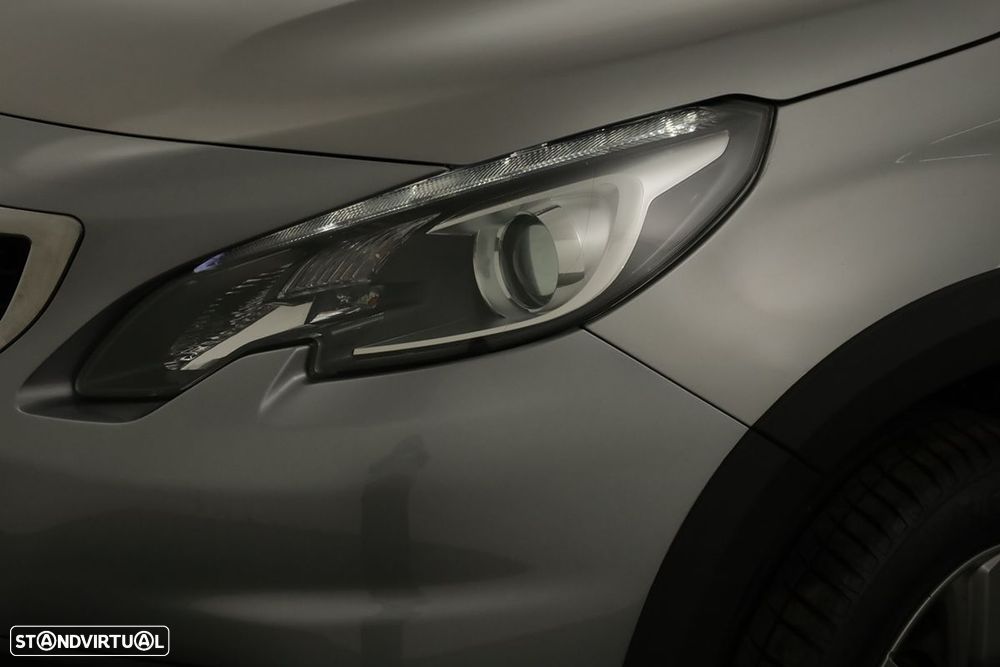 Peugeot 2008 1.2 PureTech Signature - 5