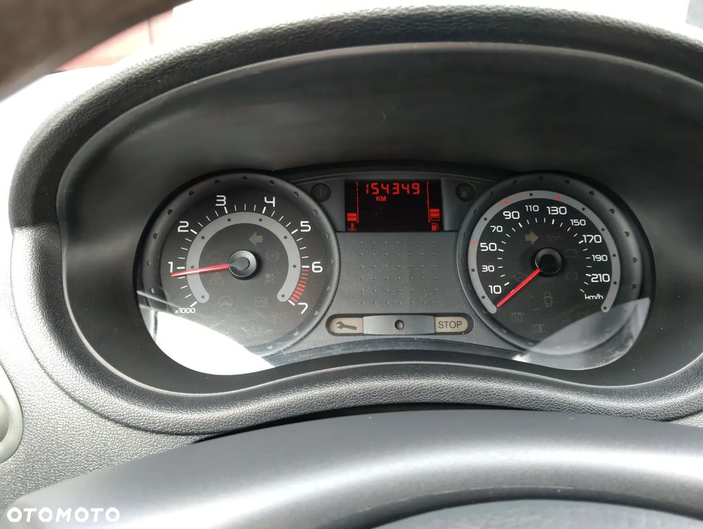 Renault Clio 1.2 16V Expression - 12