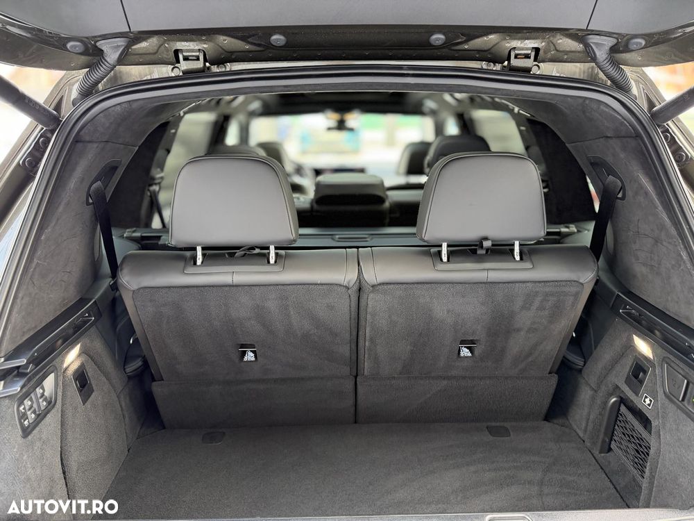 BMW X7 M60i xDrive AT MHEV - 23
