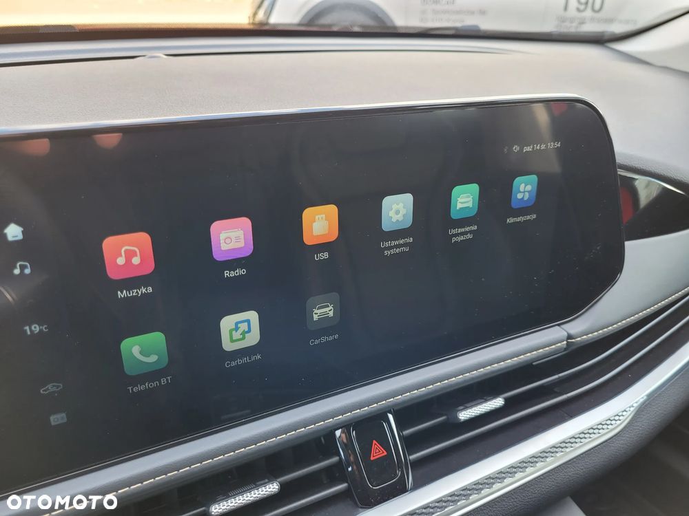 Bestune B70 2.0T Elegance - 28