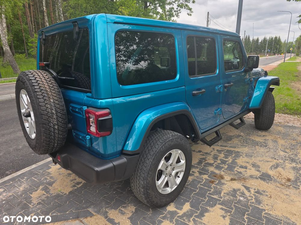 Jeep Wrangler 3.6 Unlim Sahara - 3