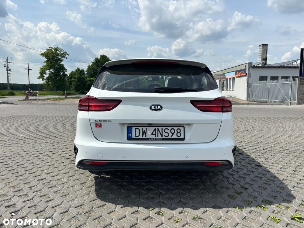 Kia Ceed 1.5 T-GDI L Business Line DCT - 6