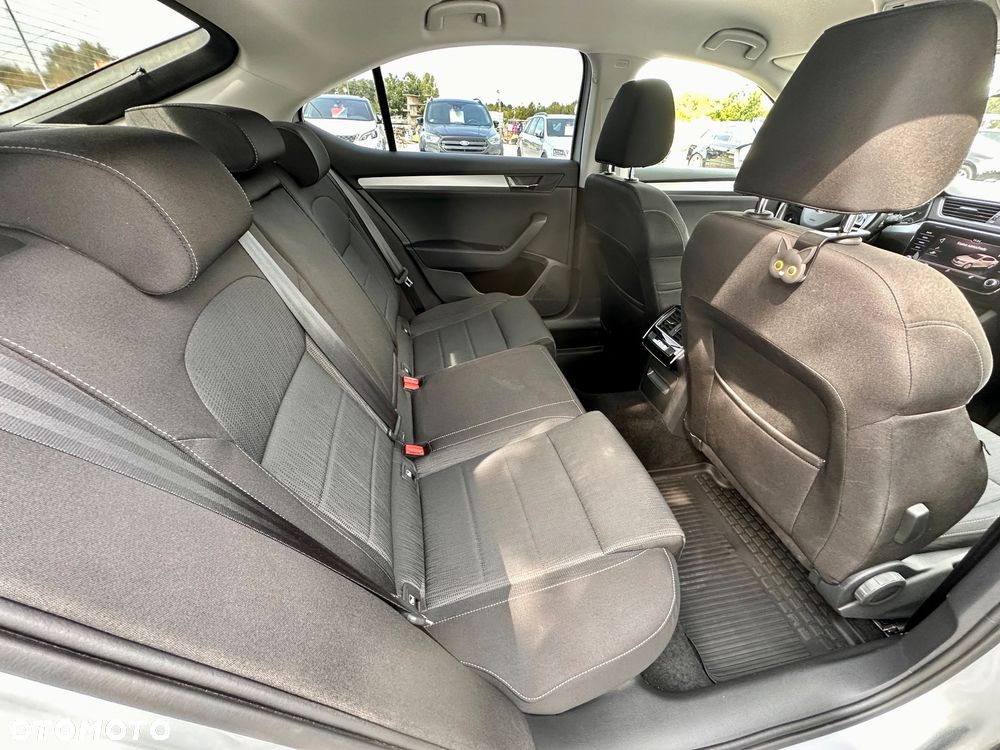 Skoda Superb 2.0 TDI Style DSG - 14