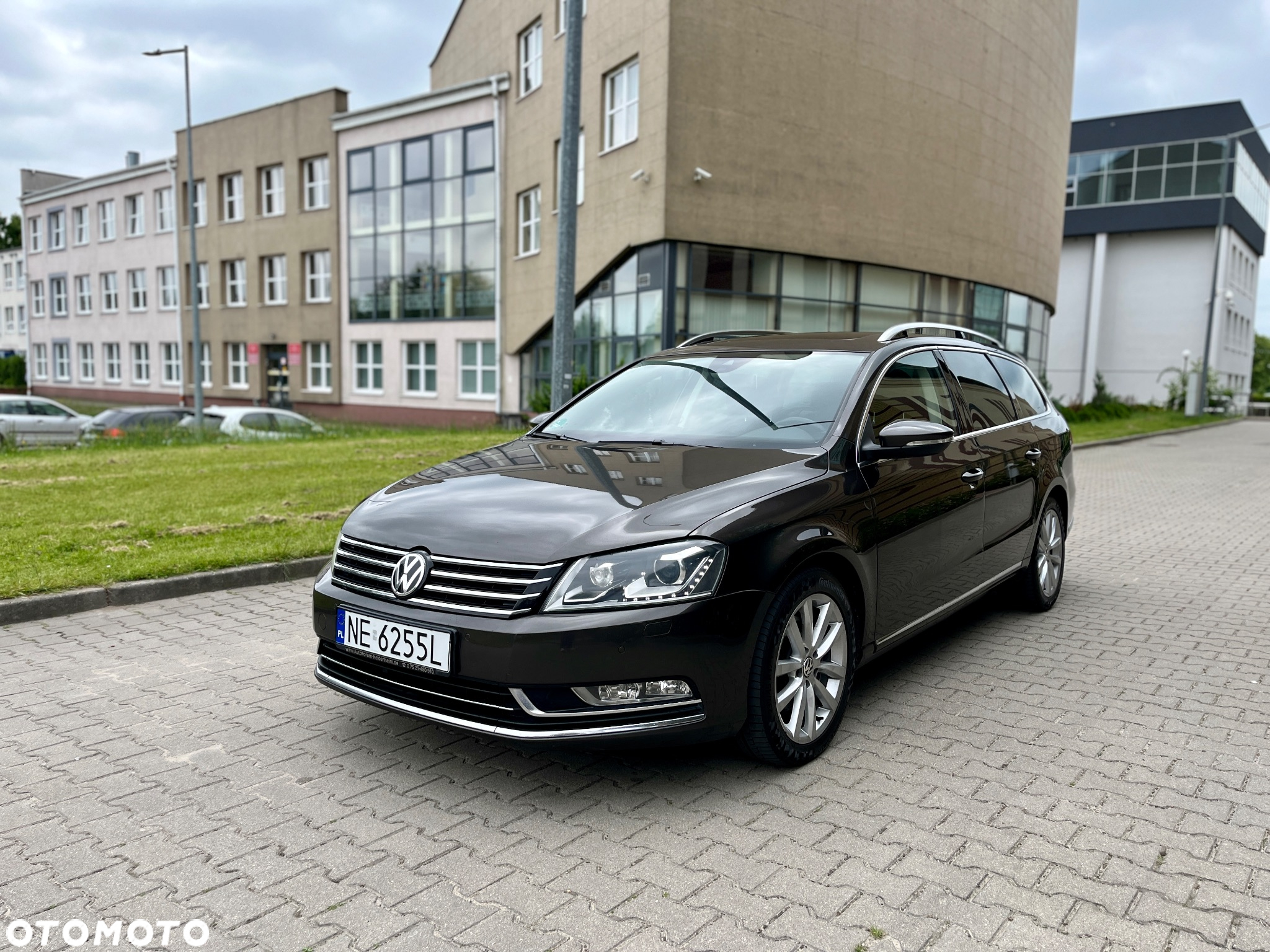 Volkswagen Passat Variant 2.0 TDI 4Motion DSG BlueMotion Tech Exclusive - 18