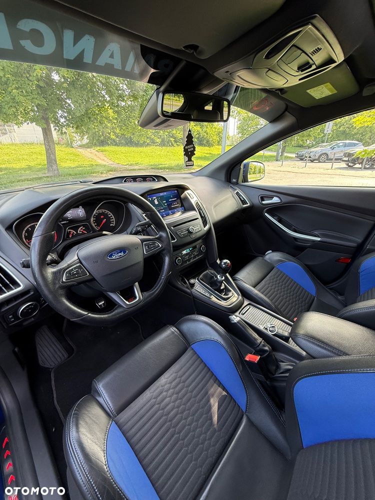 Ford Focus - 7