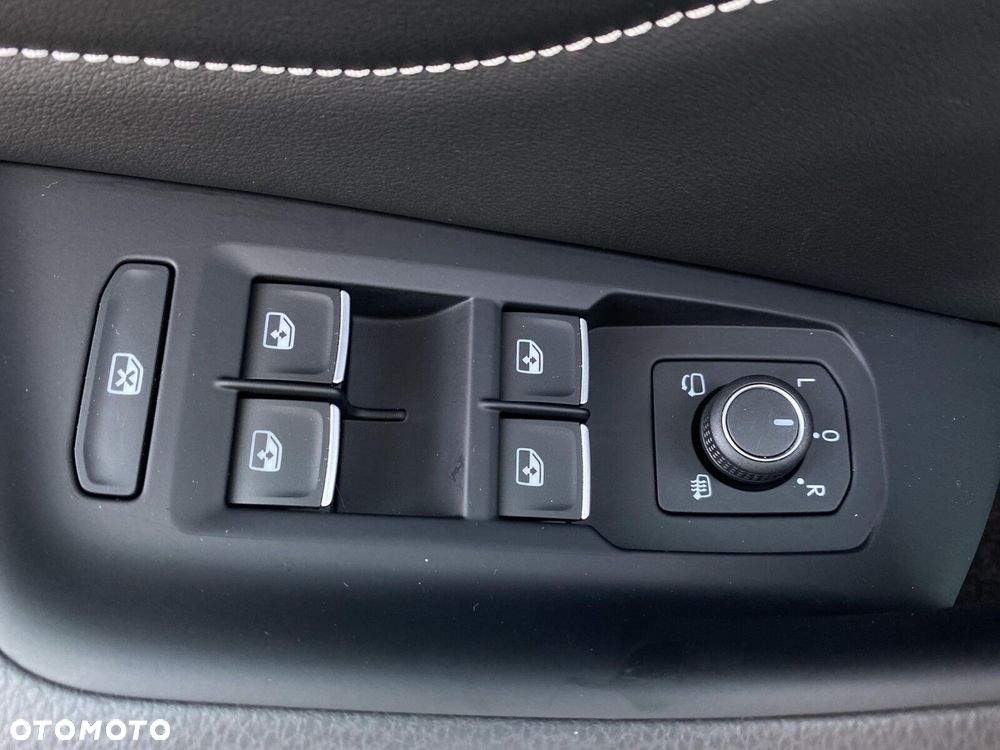 Volkswagen Passat 1.5 TSI EVO Elegance DSG - 10