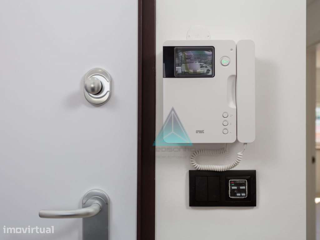 ARRENDAMENTO - Excelente Apartamento no centro de Almada - Grande imagem: 3/39