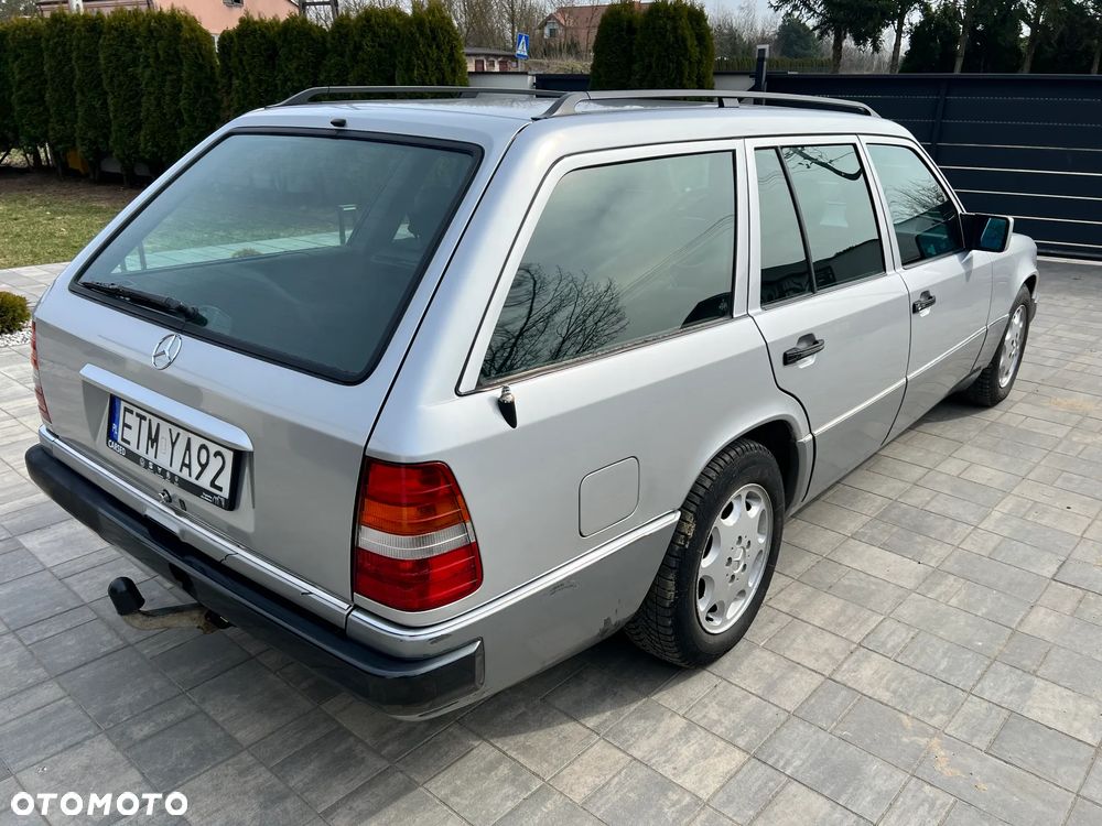 Mercedes-Benz Klasa E - 4