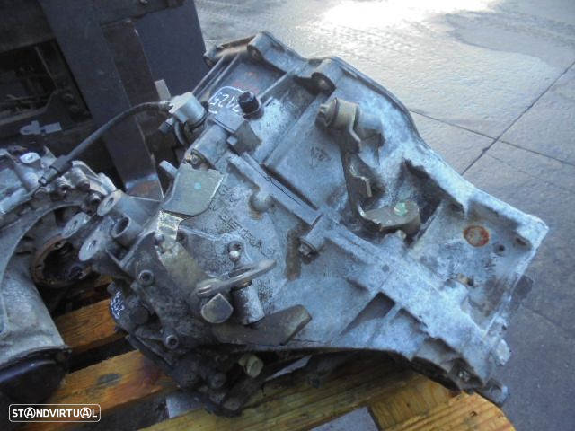 Caixa Velocidades F23G1399131044 OPEL ZAFIRA A 1999 2.0DI 80CV 5P CINZA DIESEL 5V - 2