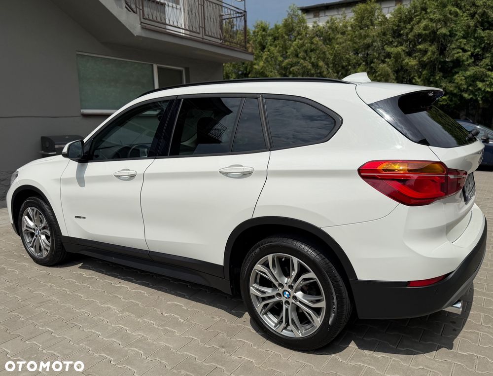 BMW X1 sDrive18i - 24