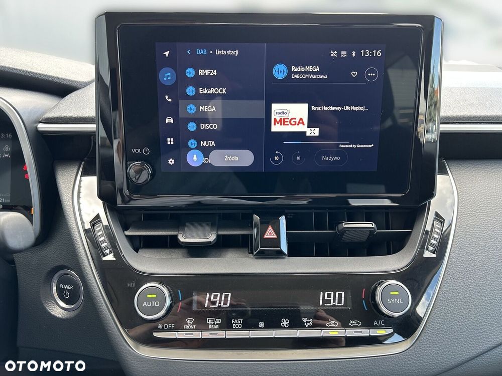 Toyota Corolla - 13