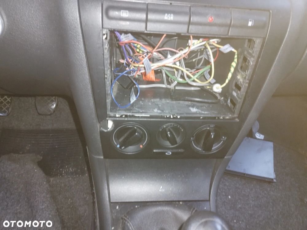 SKODA OCTAVIA I LIFT 00-10 1.9 TDI AGR    OSŁONA PRZECIWSŁONECZNA PRAWA LEWA - 24