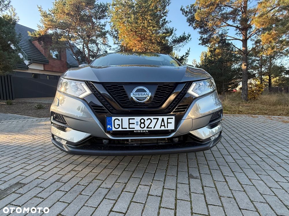 Nissan Qashqai 1.6 dCi Xtronic TEKNA+ - 4