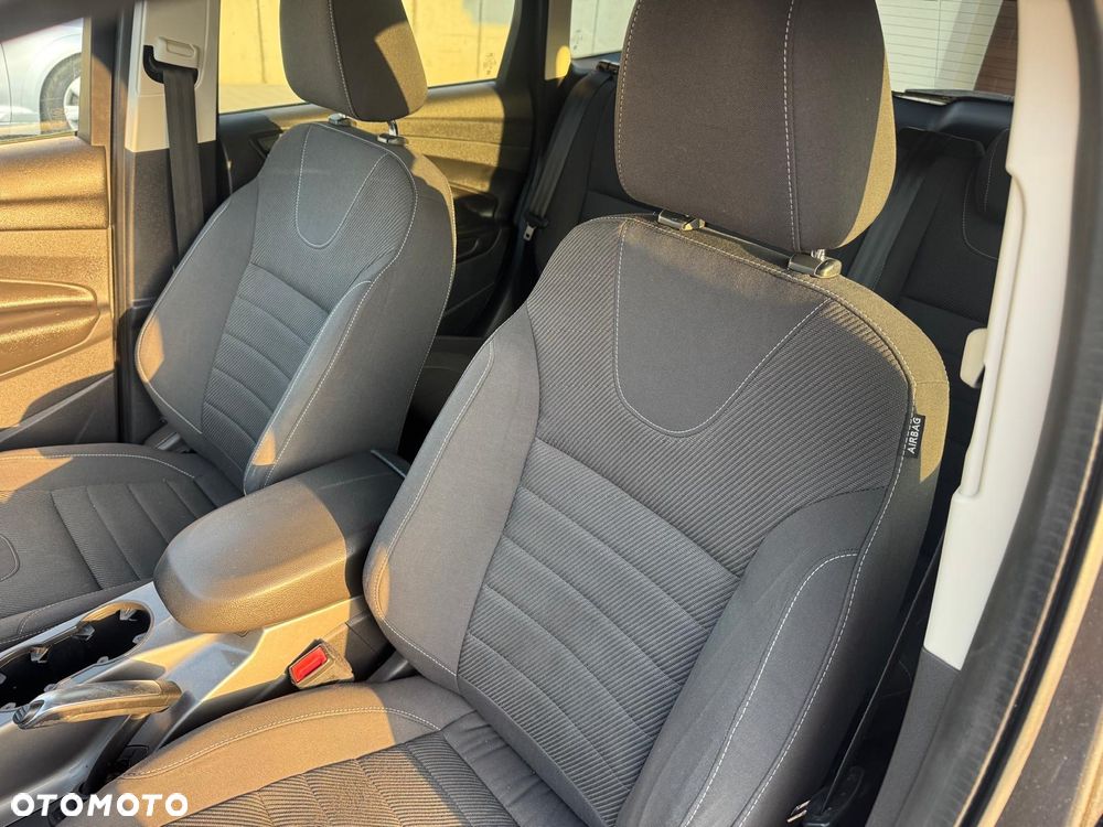 Ford Kuga 2.0 TDCi 2x4 SYNC - 14