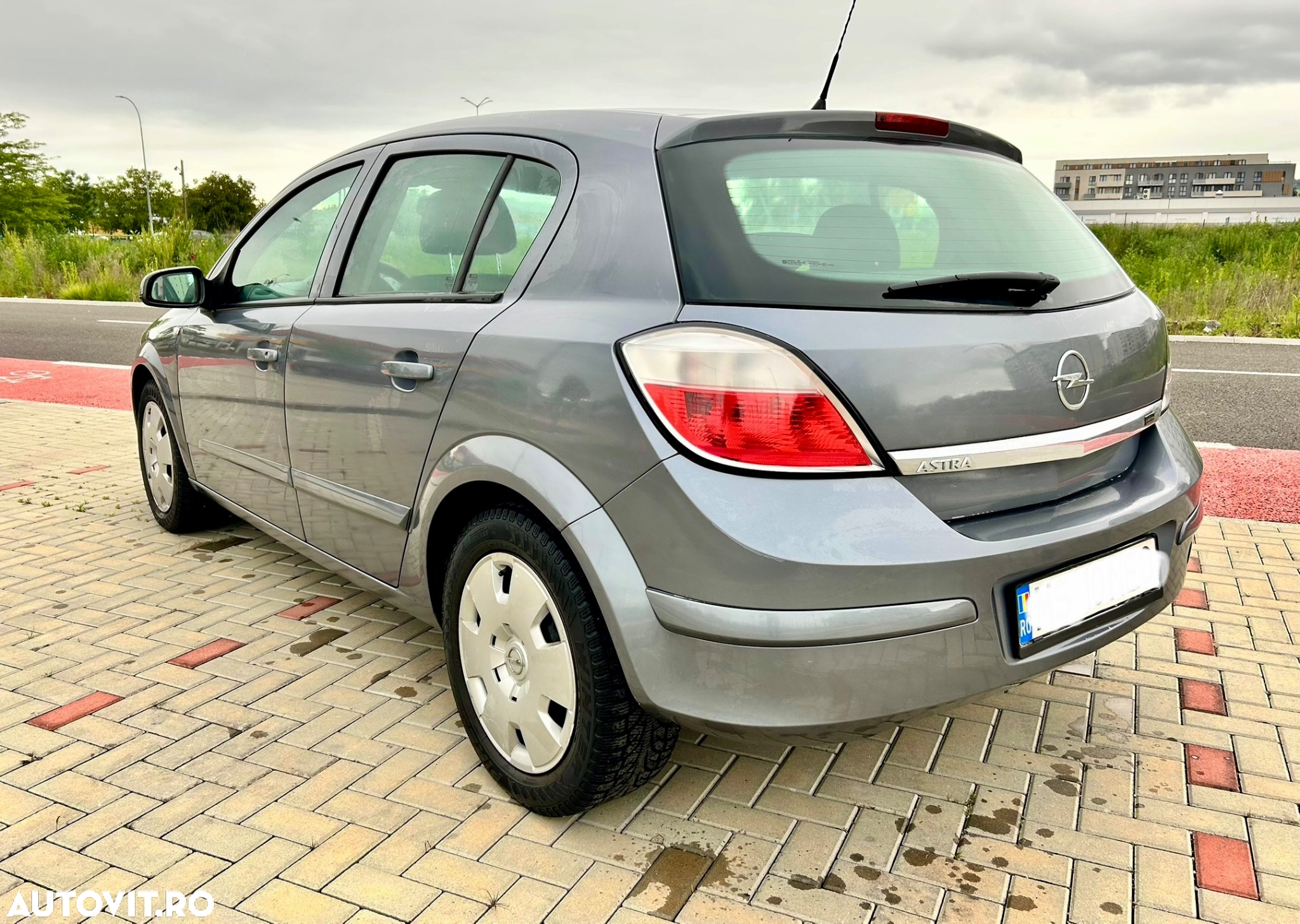 Opel Astra 1.4i Enjoy - 4