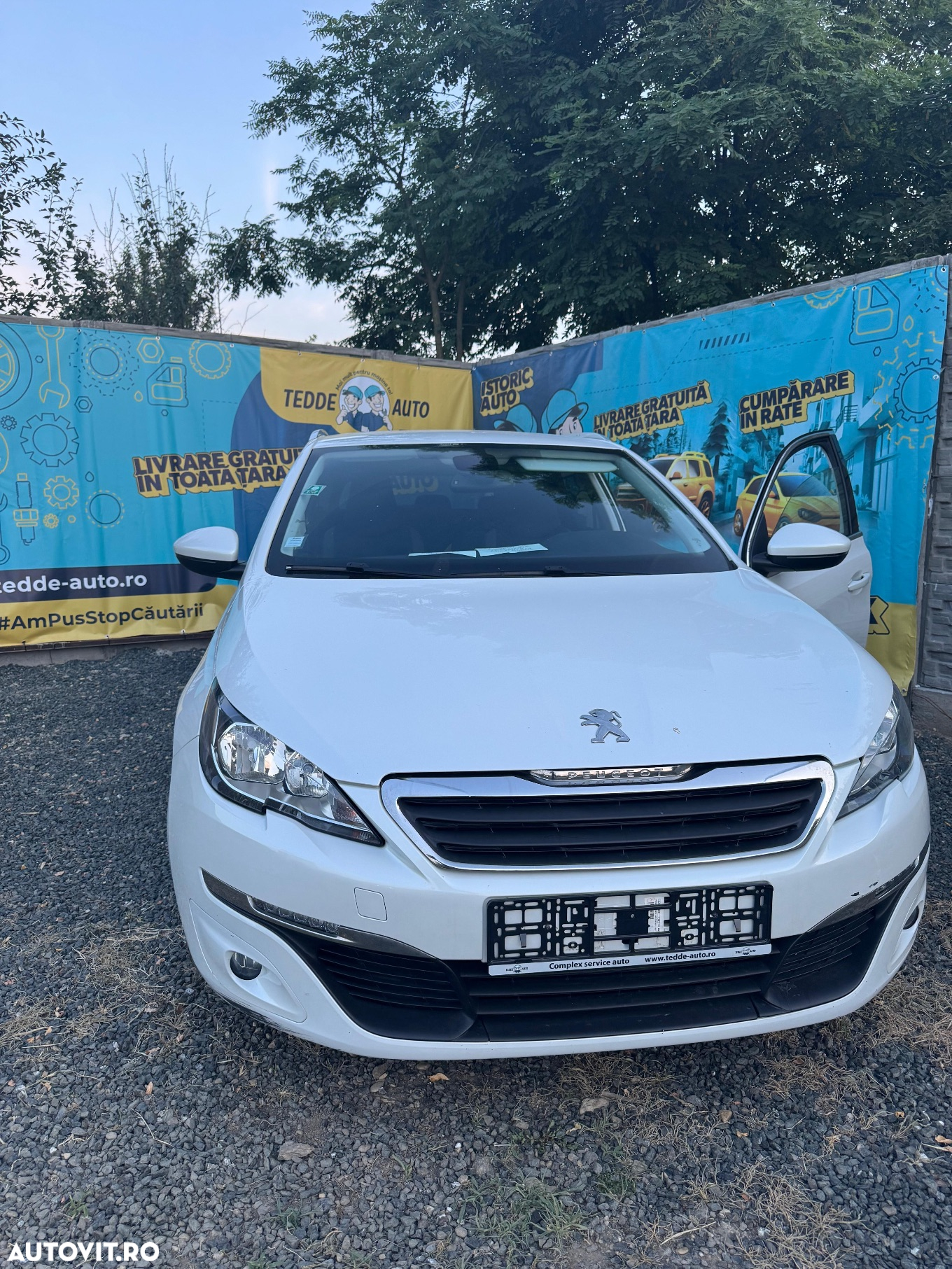 Peugeot 308 1.2 L PureTech Turbo Active - 10