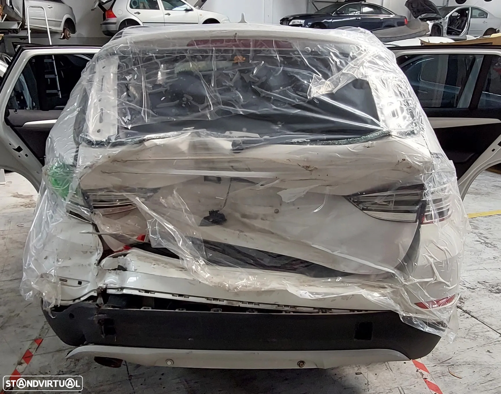 BMW X1 E84 PARA PEÇAS - 10