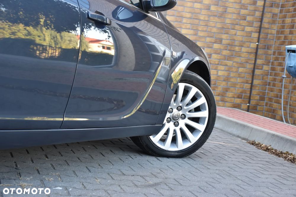 Opel Insignia 2.0 CDTI Cosmo ecoFLEX - 36