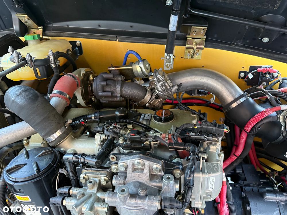 Caterpillar TH 408 D - 39