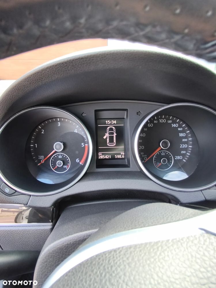 Volkswagen Golf 2.0 TDI GTD - 12