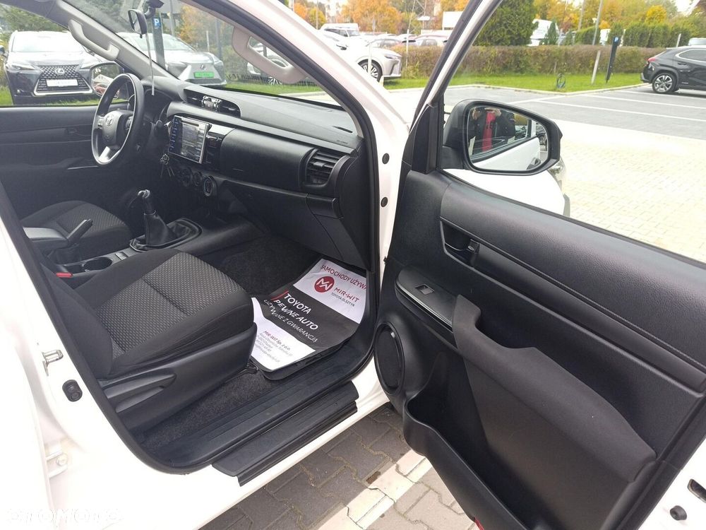 Toyota Hilux 2.4 D-4D Double Cab DLX 4x4 - 23