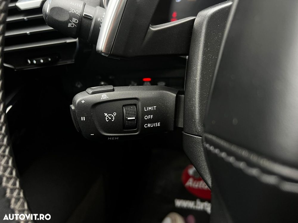 DS Automobiles DS 7 Crossback - 30