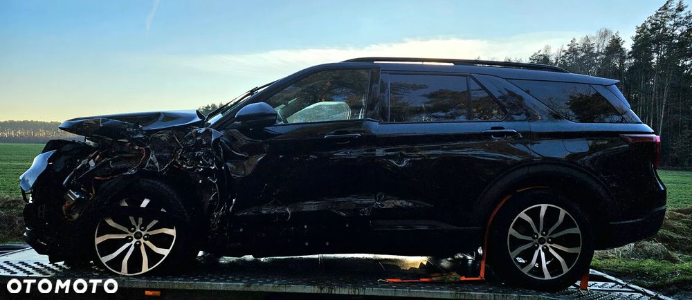 Ford Explorer EcoBoost Plug-in Hybrid ST-LINE - 6