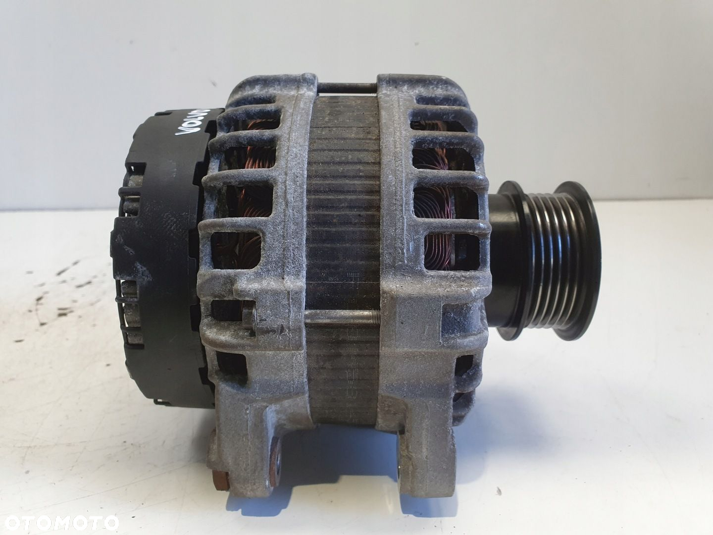 Volvo V40 II 2.0 D3 ALTERNATOR bosch 30659580 - 6