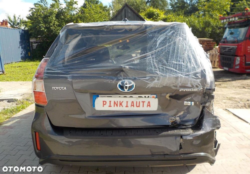 Toyota Prius+ - 13