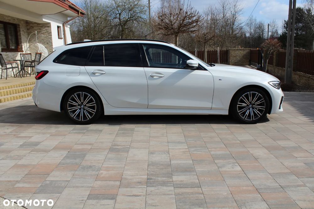 BMW Seria 3 320i M Sport - 3