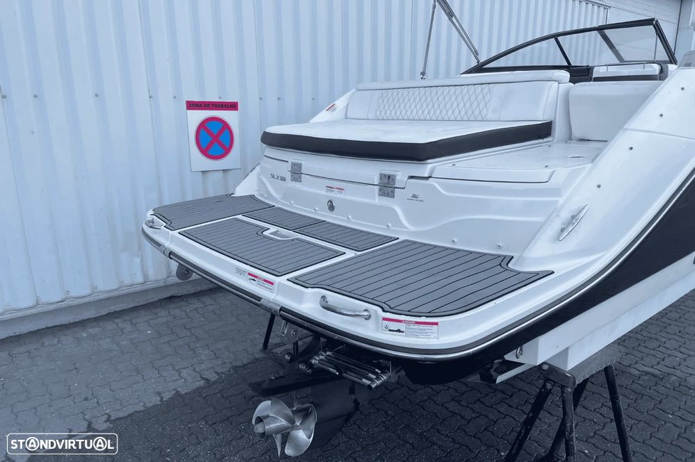 Sea Ray 250 SLX - 15