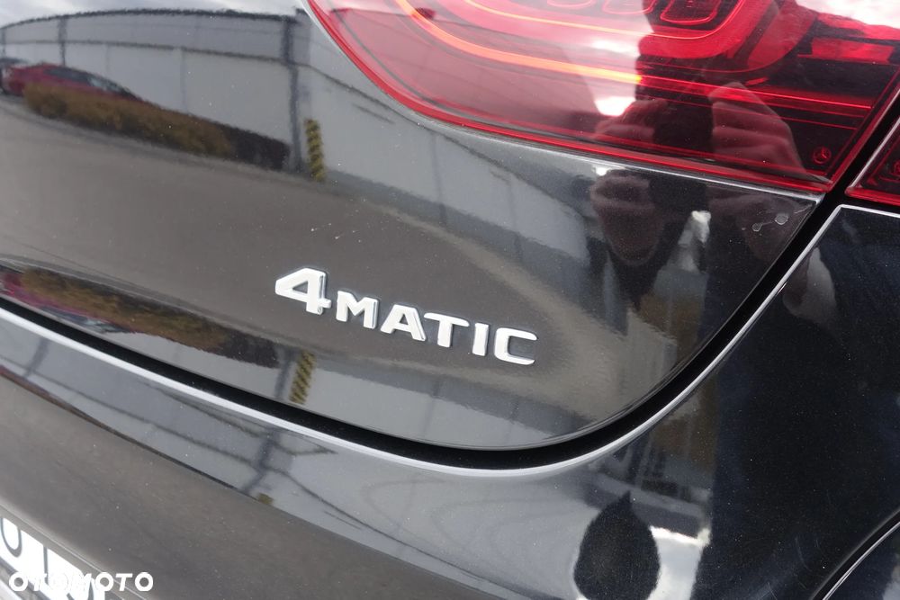 Mercedes-Benz GLC 300 e 4-Matic Business Edition - 12
