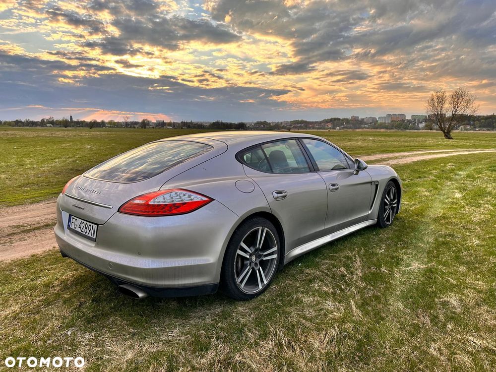 Porsche Panamera PDK - 4