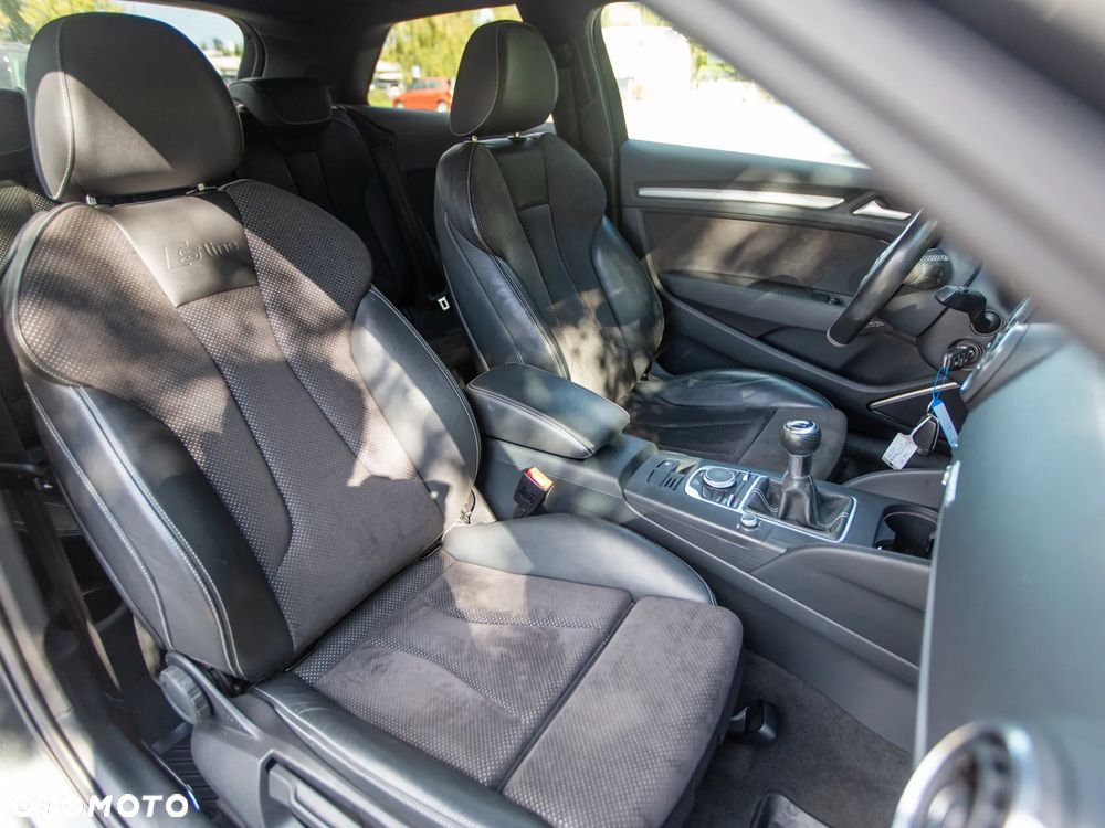 Audi A3 2.0 TDI quattro S line Sportpaket - 18