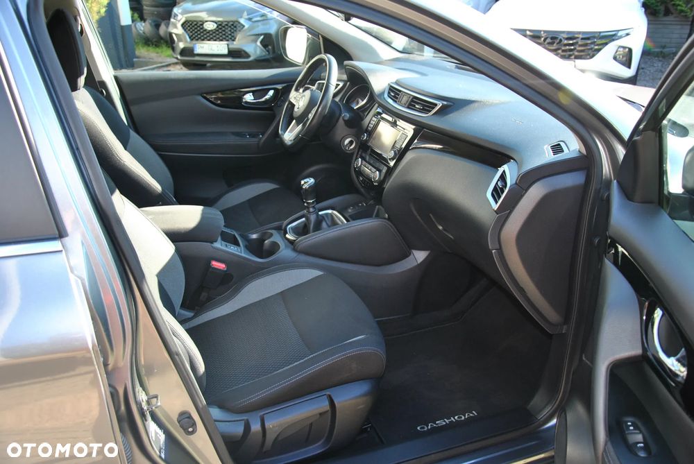 Nissan Qashqai - 16