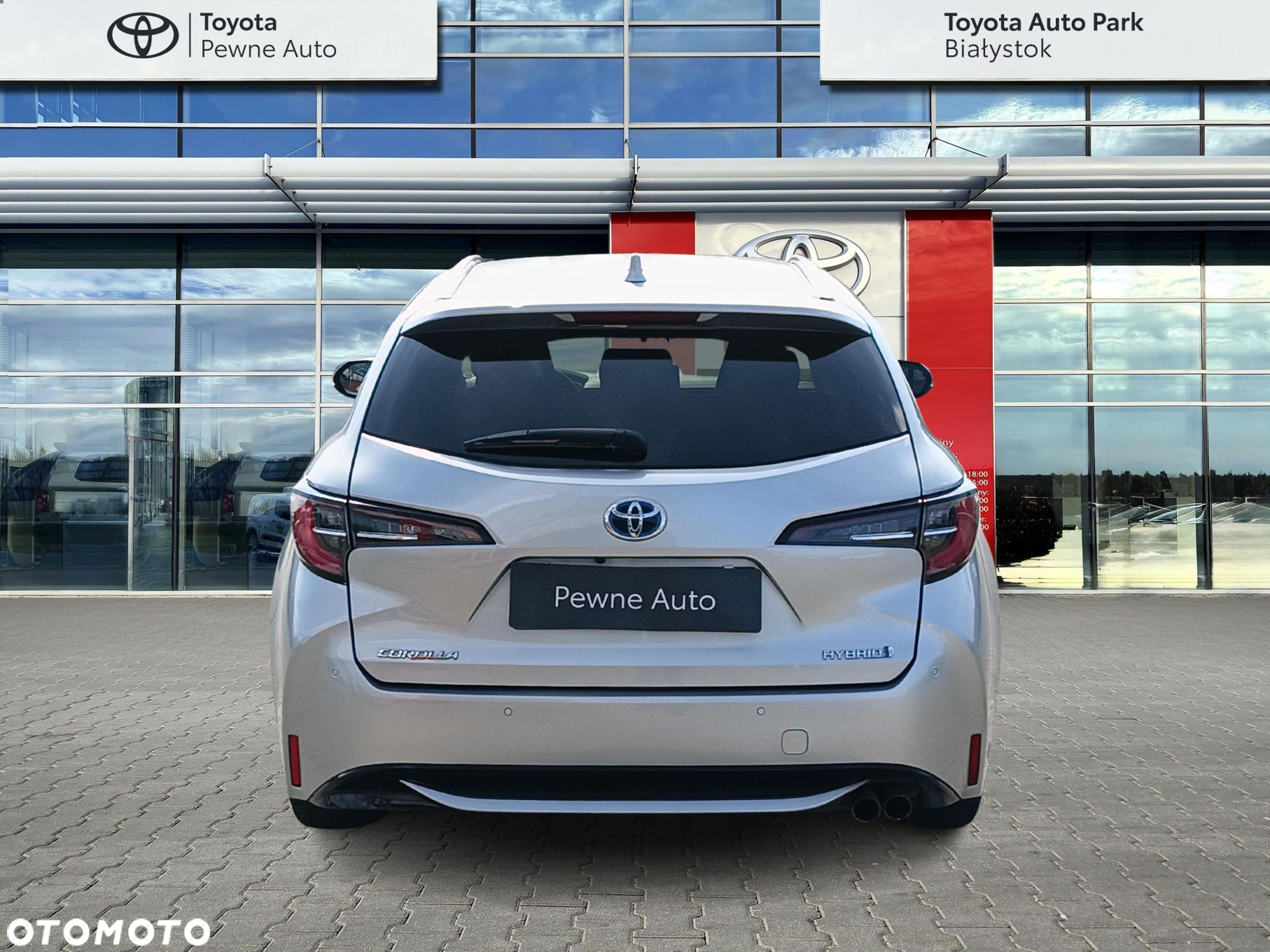 Toyota Corolla 2.0 Hybrid Comfort - 4