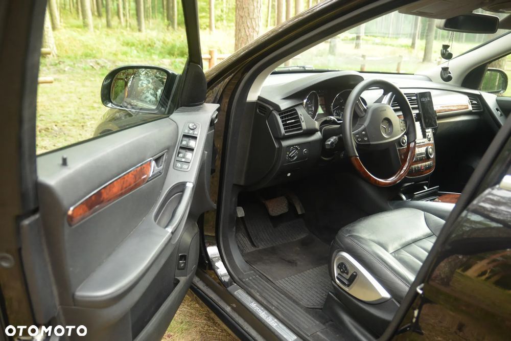 Mercedes-Benz Klasa R 500 L 4-Matic - 17