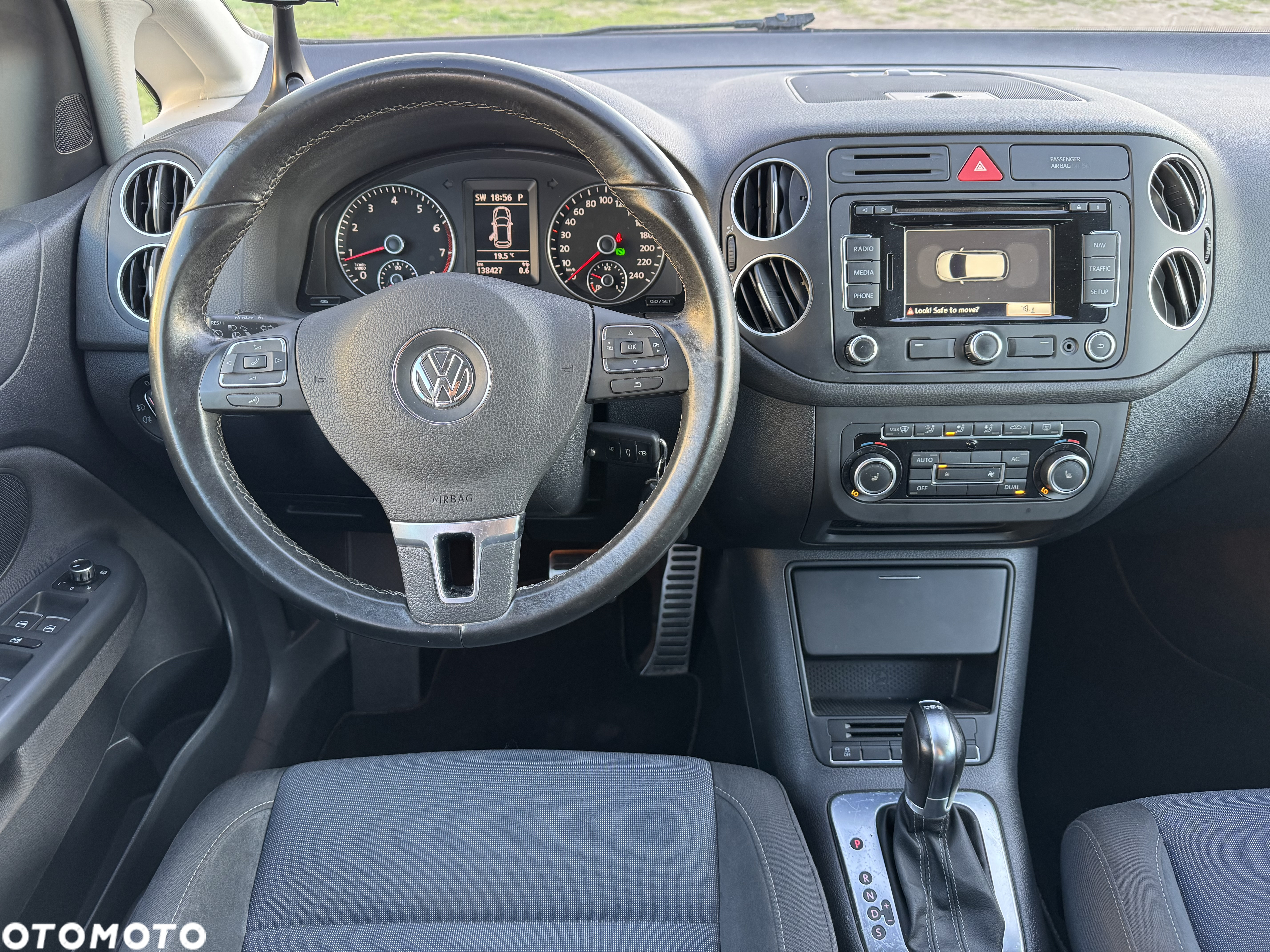 Volkswagen Golf Plus 1.4 TSI DSG Style - 17